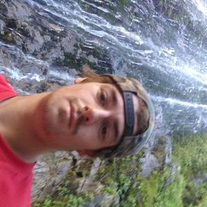 Meet your Posher, Lewis